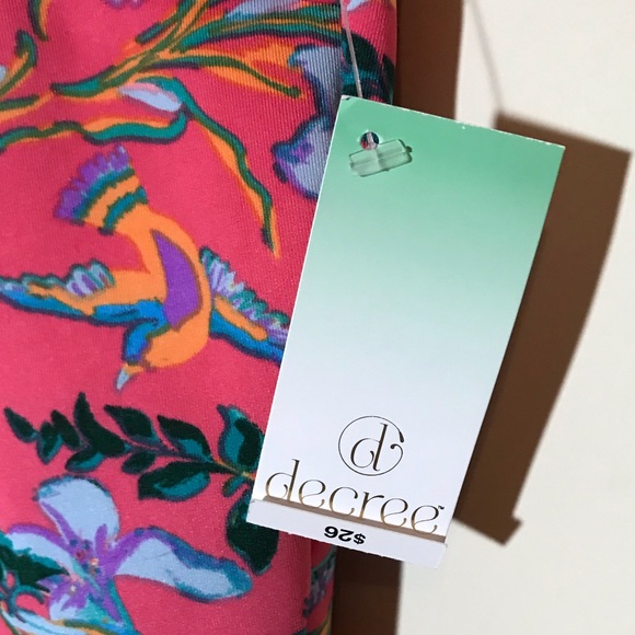 Decree ☀️ crop top tropical pink floral and birds - Picture 6 of 8